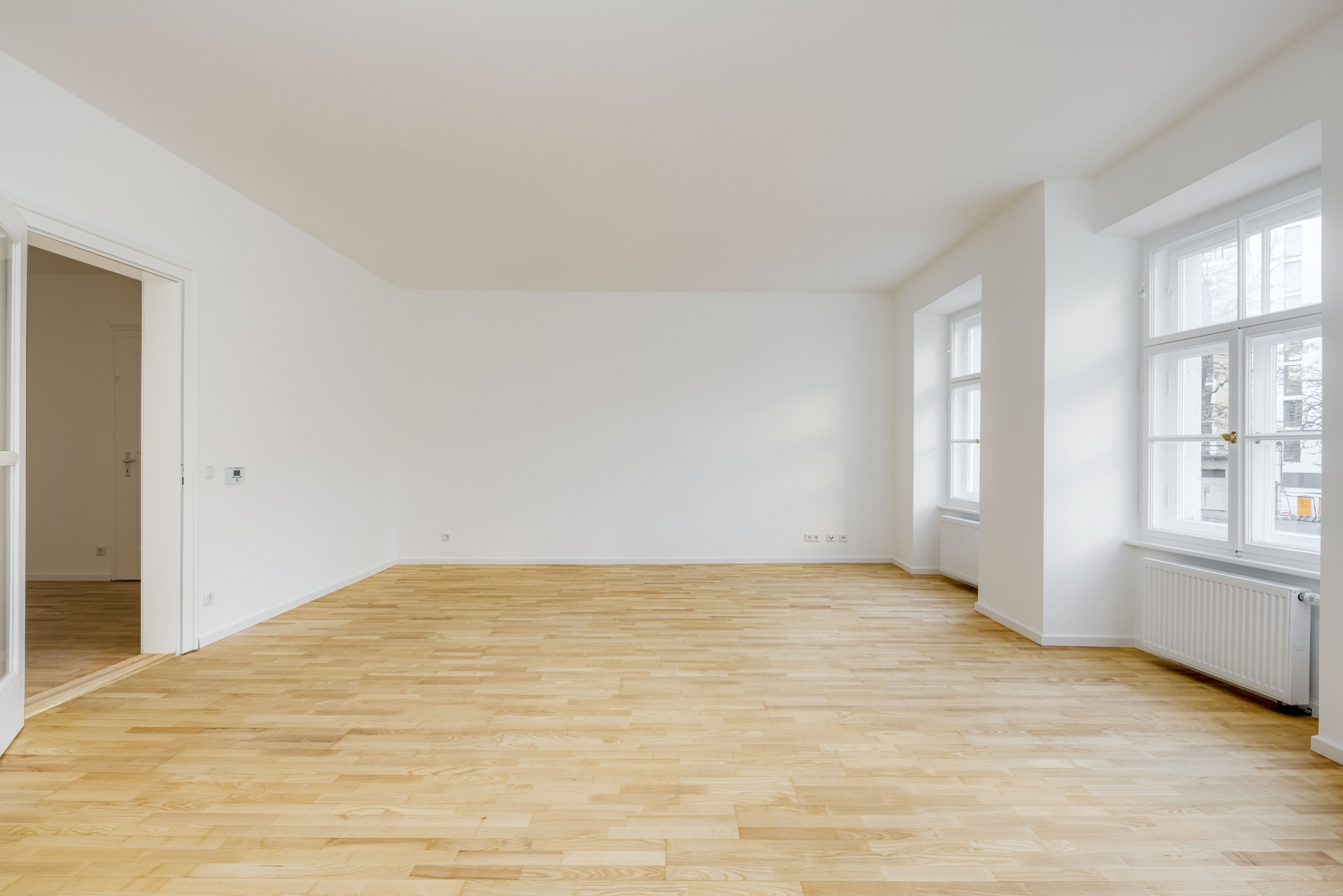 Direkt vom Eigentümer: Helle Altbauwohnung mit Balkon am Sendlinger Tor - Wohnzimmer_Ansicht 3