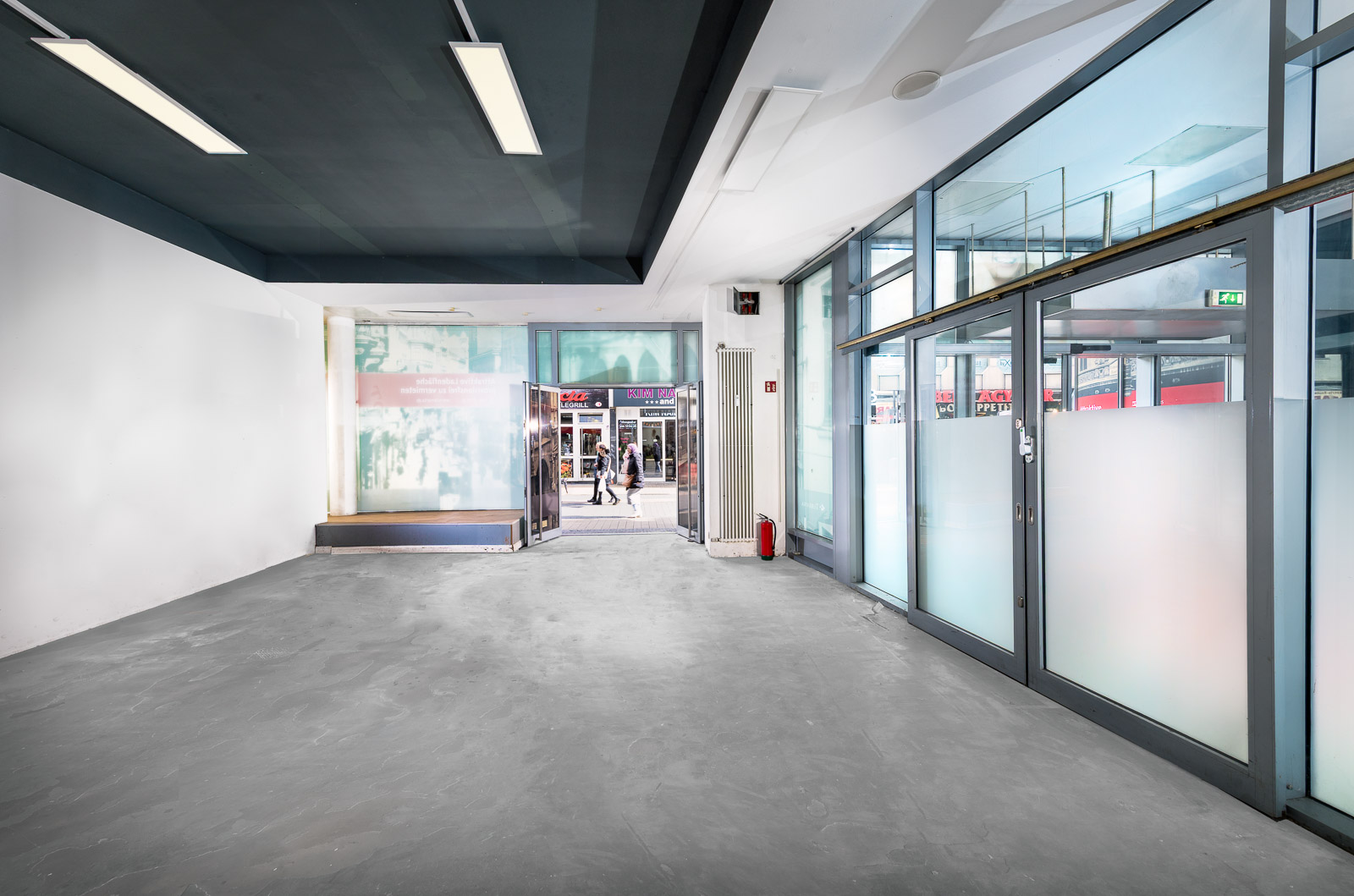 brueckcenter-ladenlokalbrueckstr-re-eingangsbereich-ret-web