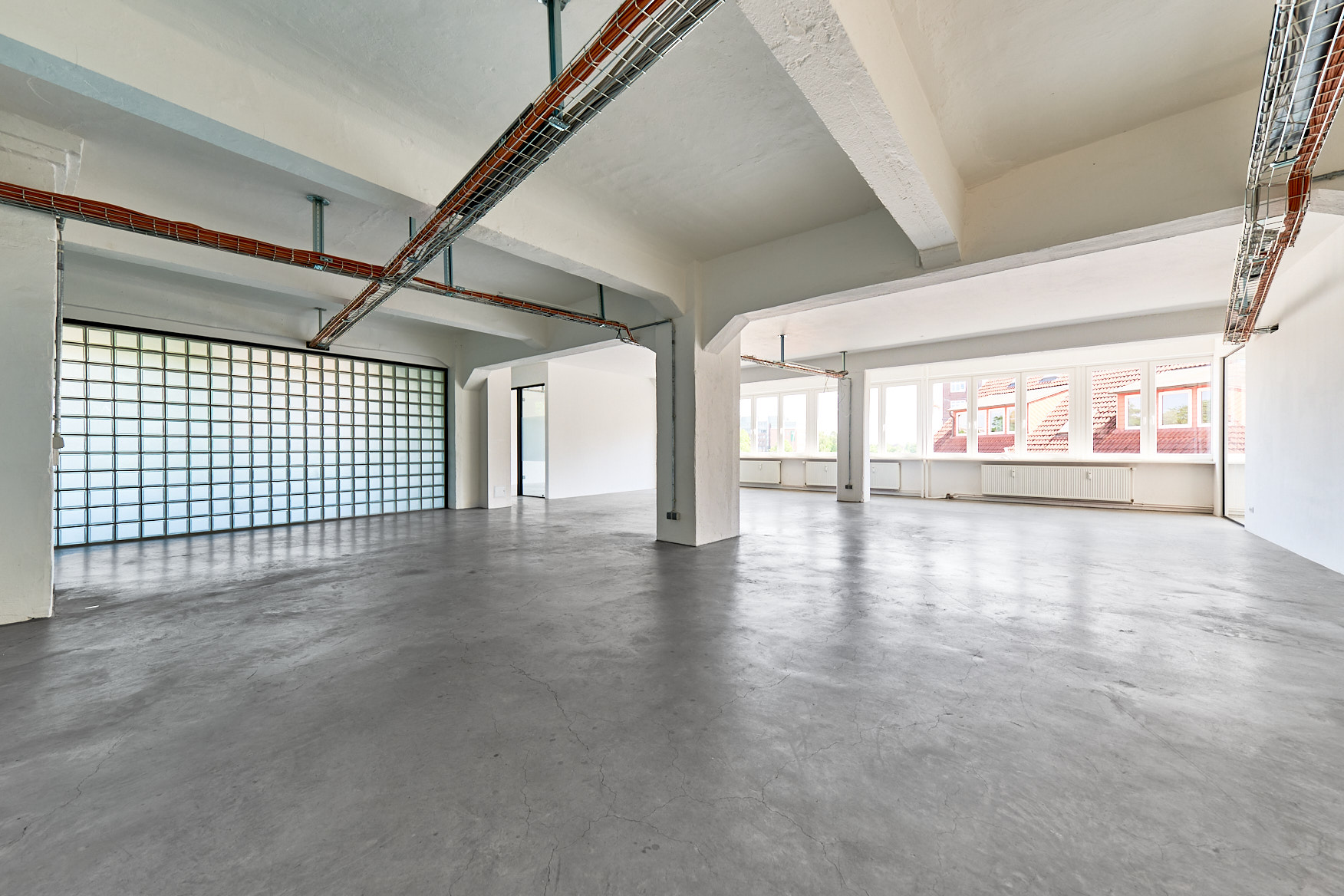 Direkt vom Eigentümer: helles Büro mit Industriecharme - Open Space