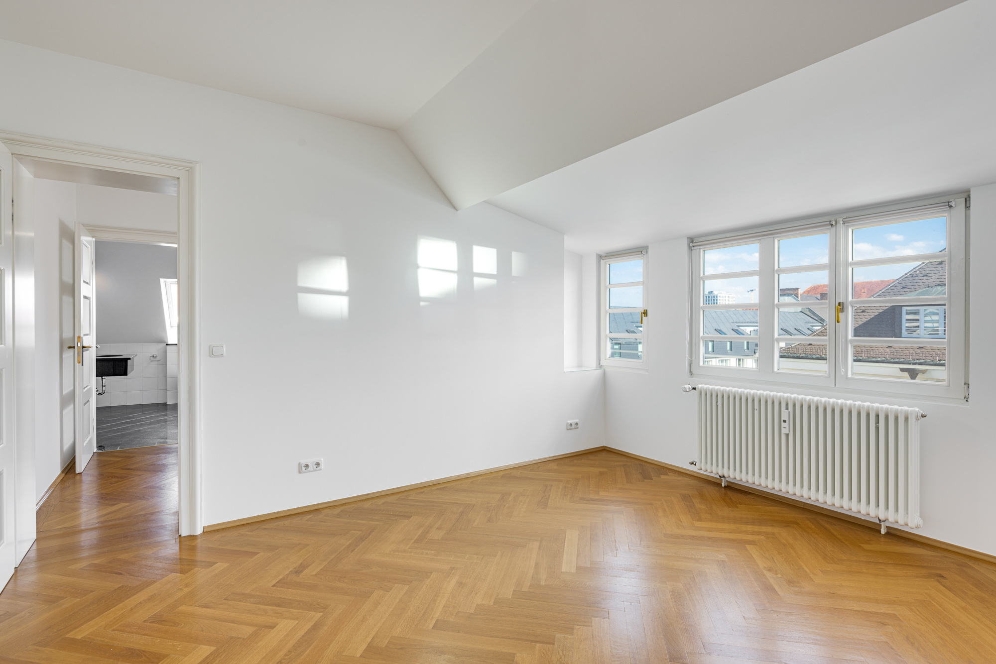 Eigentümer: Mitten in Schwabing - Dachterrassenwohnung in charmantem Altbau - Schlafzimmer 1