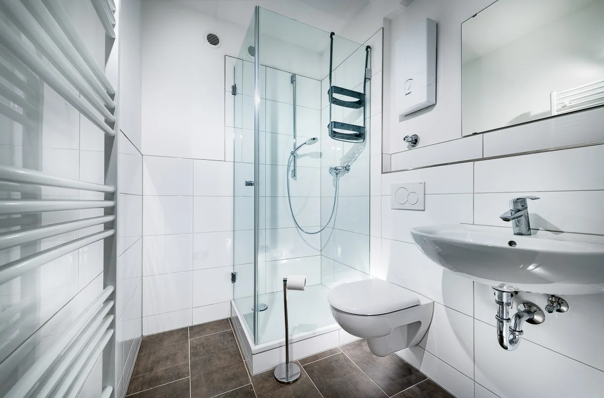 Direkt vom Eigentümer: moderne, helle Wohnung mit tollem Schnitt & sonnigem Balkon - Duschbad