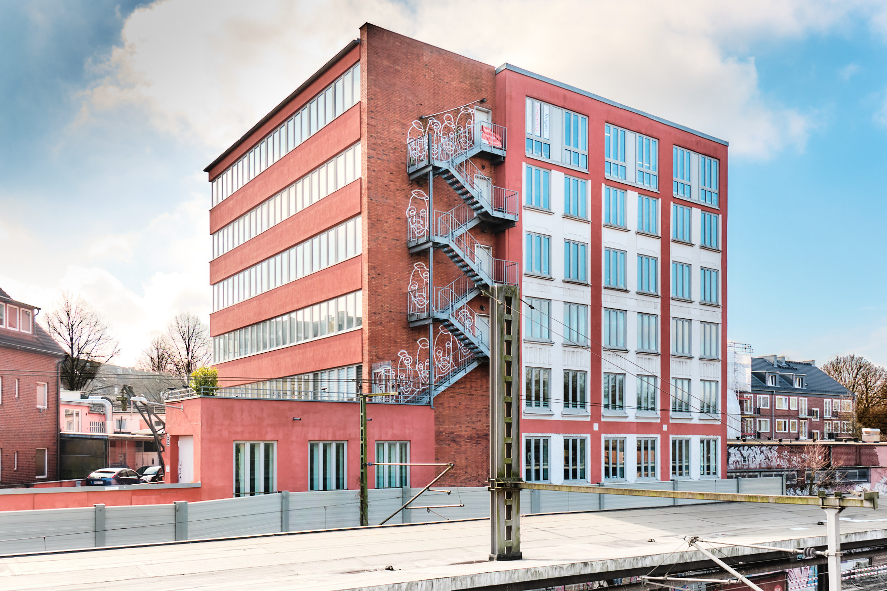 Direkt vom Eigentümer! Helles Open Space Büro mit Raum für individuelle Gestaltung - Außenansicht