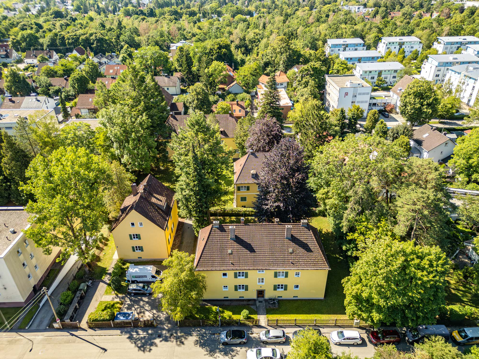 Familien-Wohnung im Herzen von Ottobrunn - Außenansicht