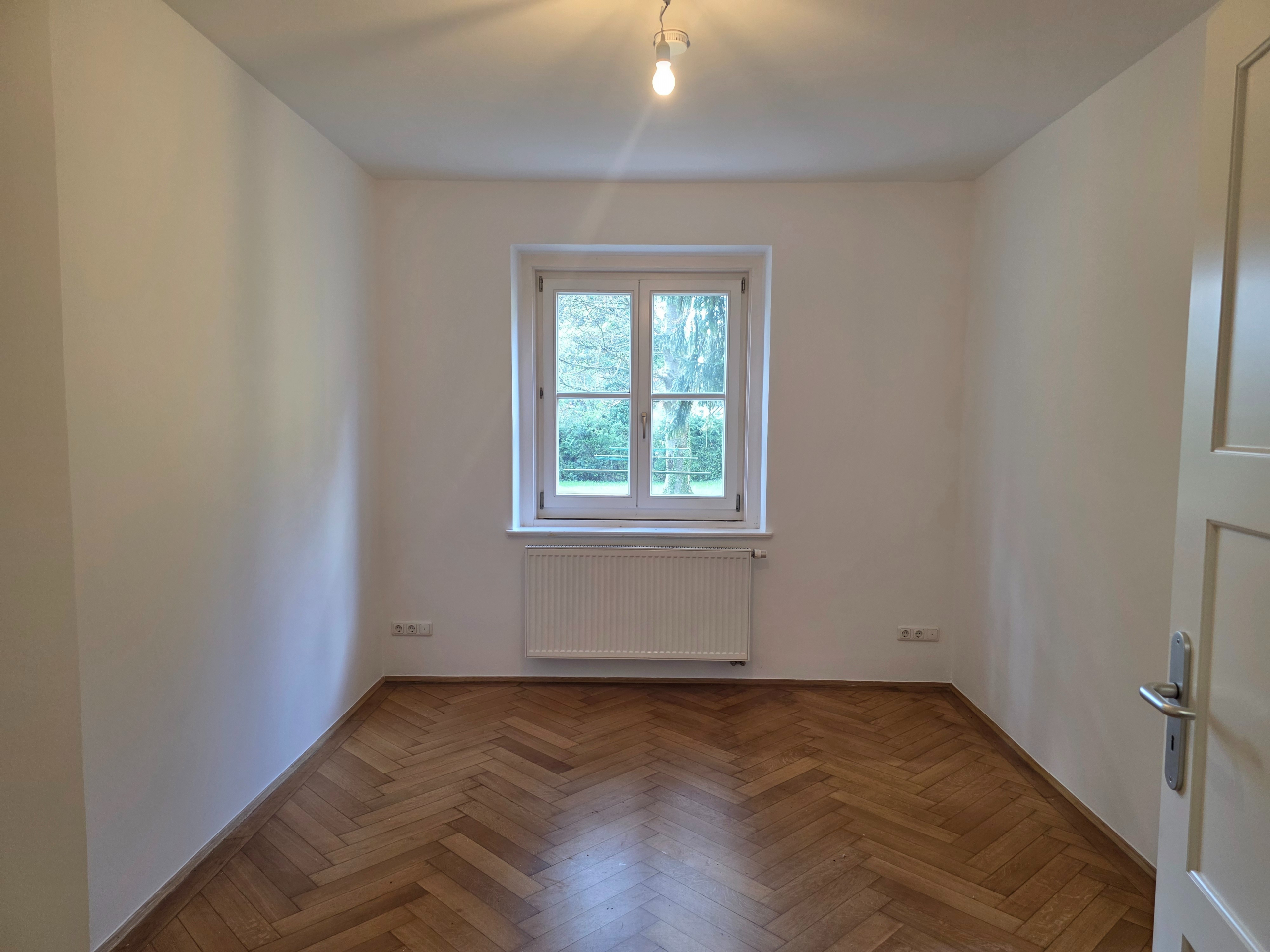 Familien-Wohnung im Herzen von Ottobrunn - Zimmer 1