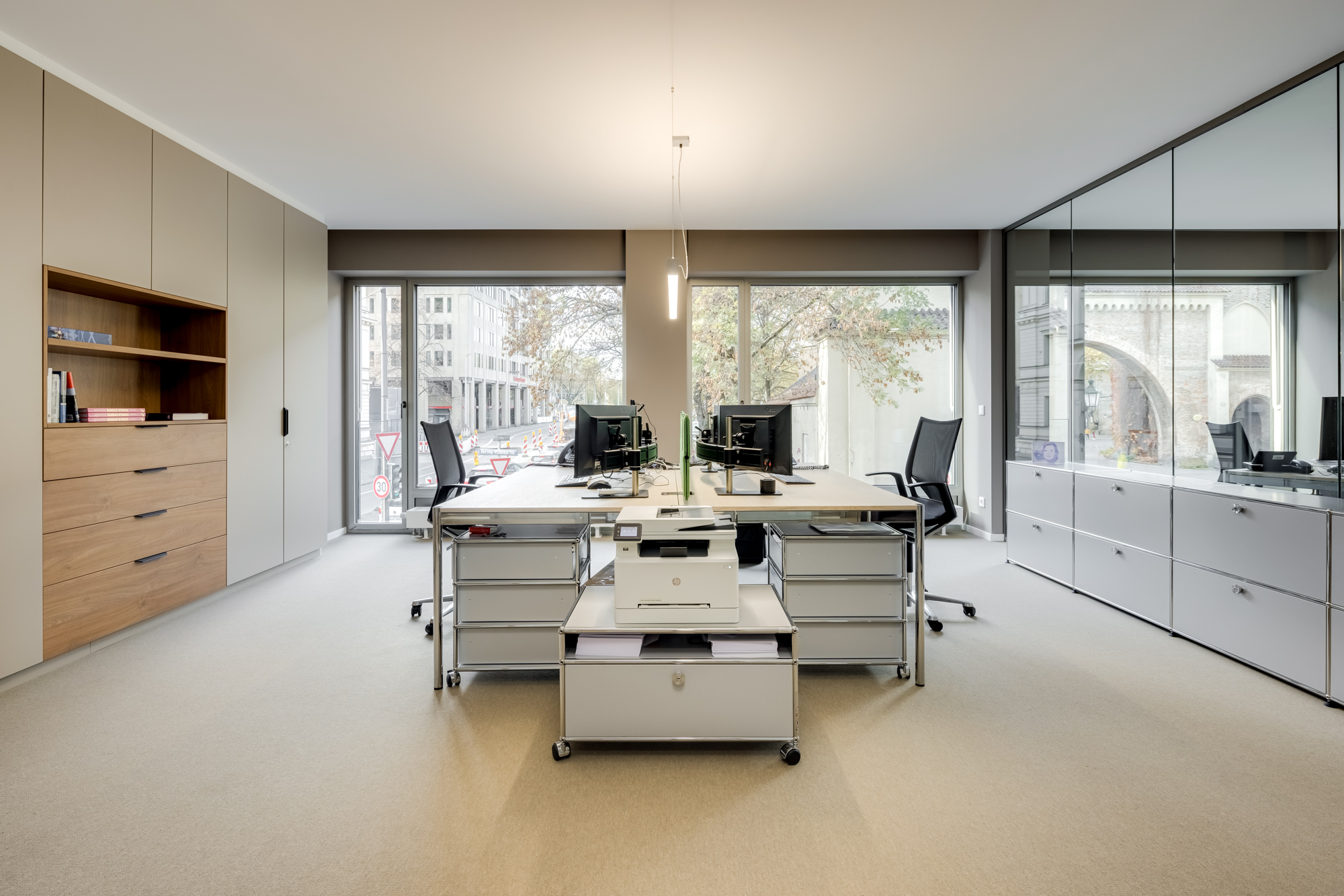 Direkt vom Eigentümer: exklusive & moderne Büroetage mit großzügiger Fensterfront am Sendlinger Tor! - Büro 2