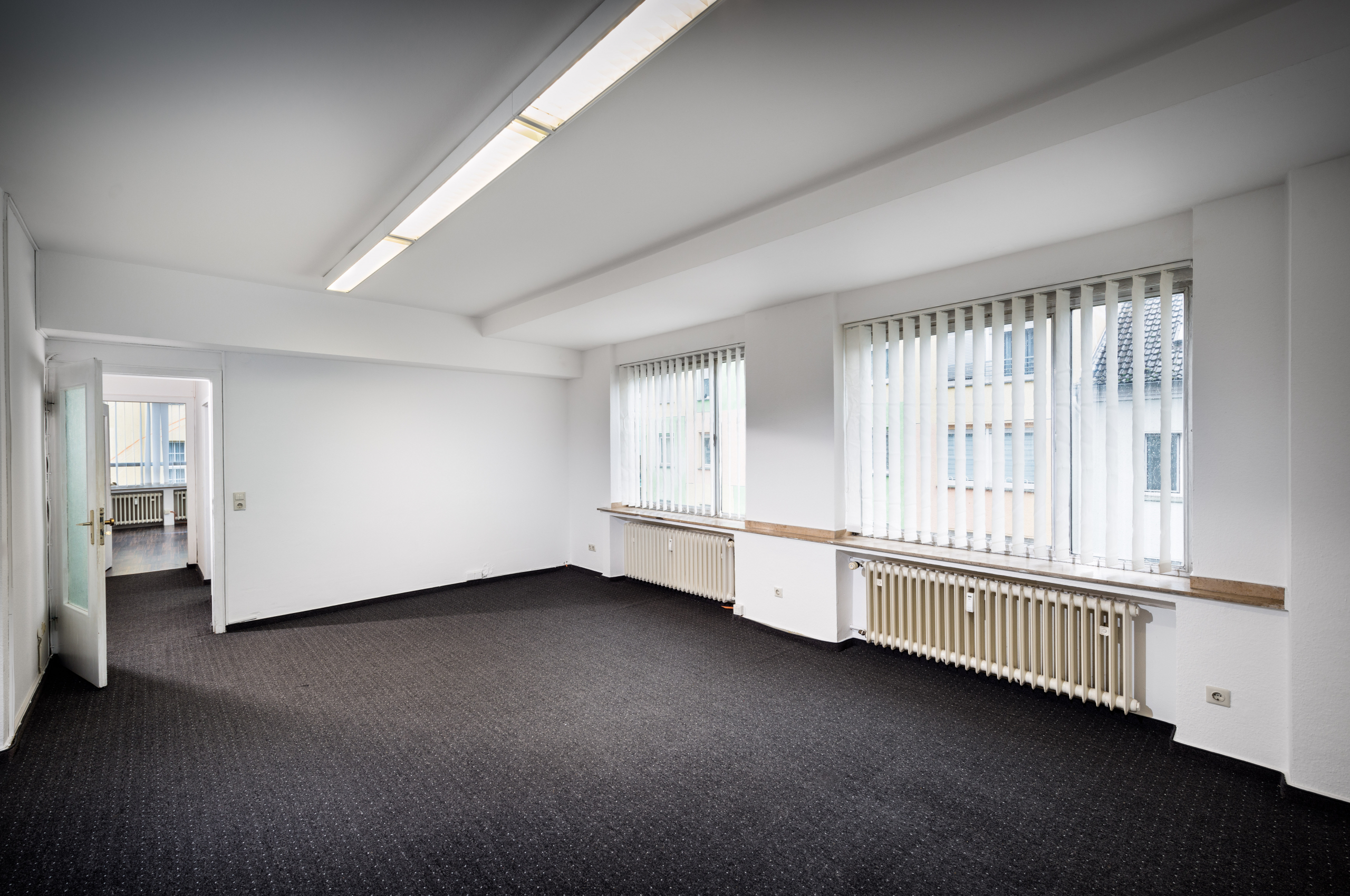 Direkt vom Eigentümer: Helle Bürofläche oder Praxisfläche mit kreativem Ambiente - brueckstrasse-52-3og-grosser-raum-b-druck