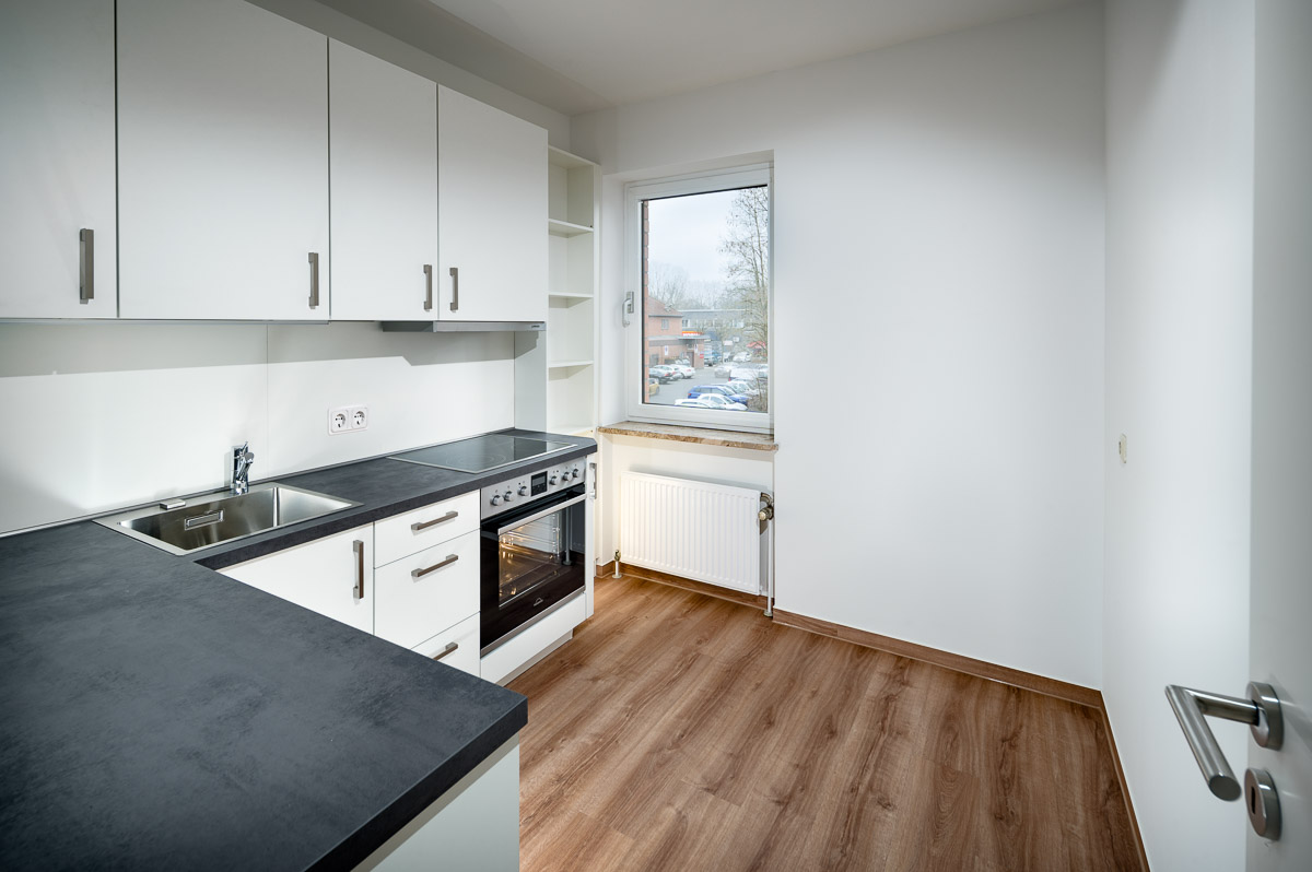 altenbrueckstr-15-duesseldorf-1og-kueche-fenster-retu-web