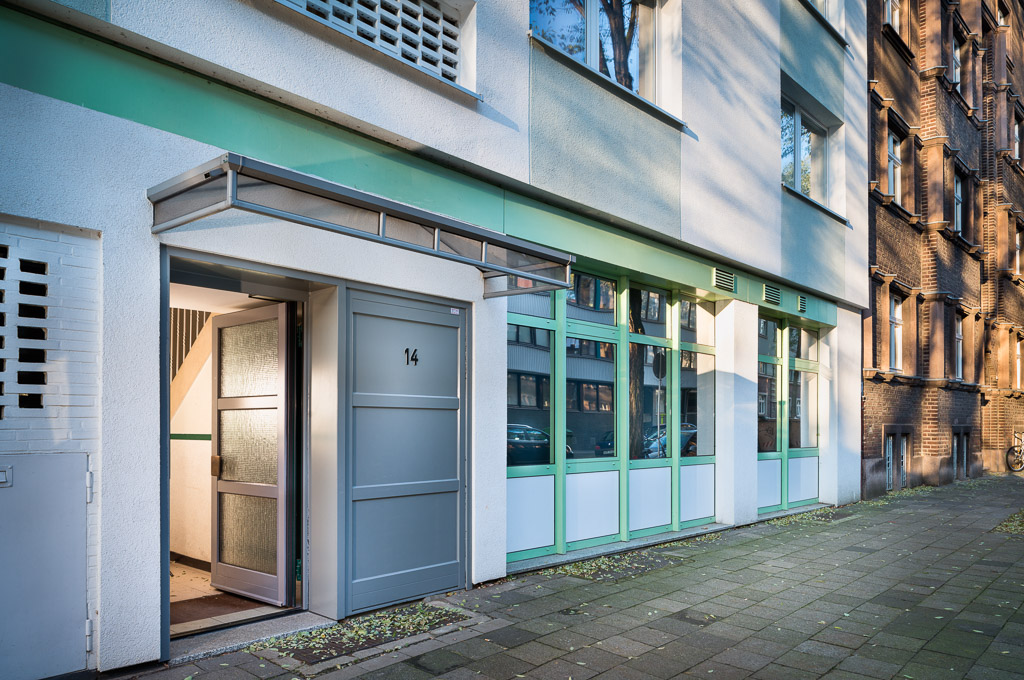 Direkt von Eigentümer: saniertes City-Apartment mit Stil - Hauseingang