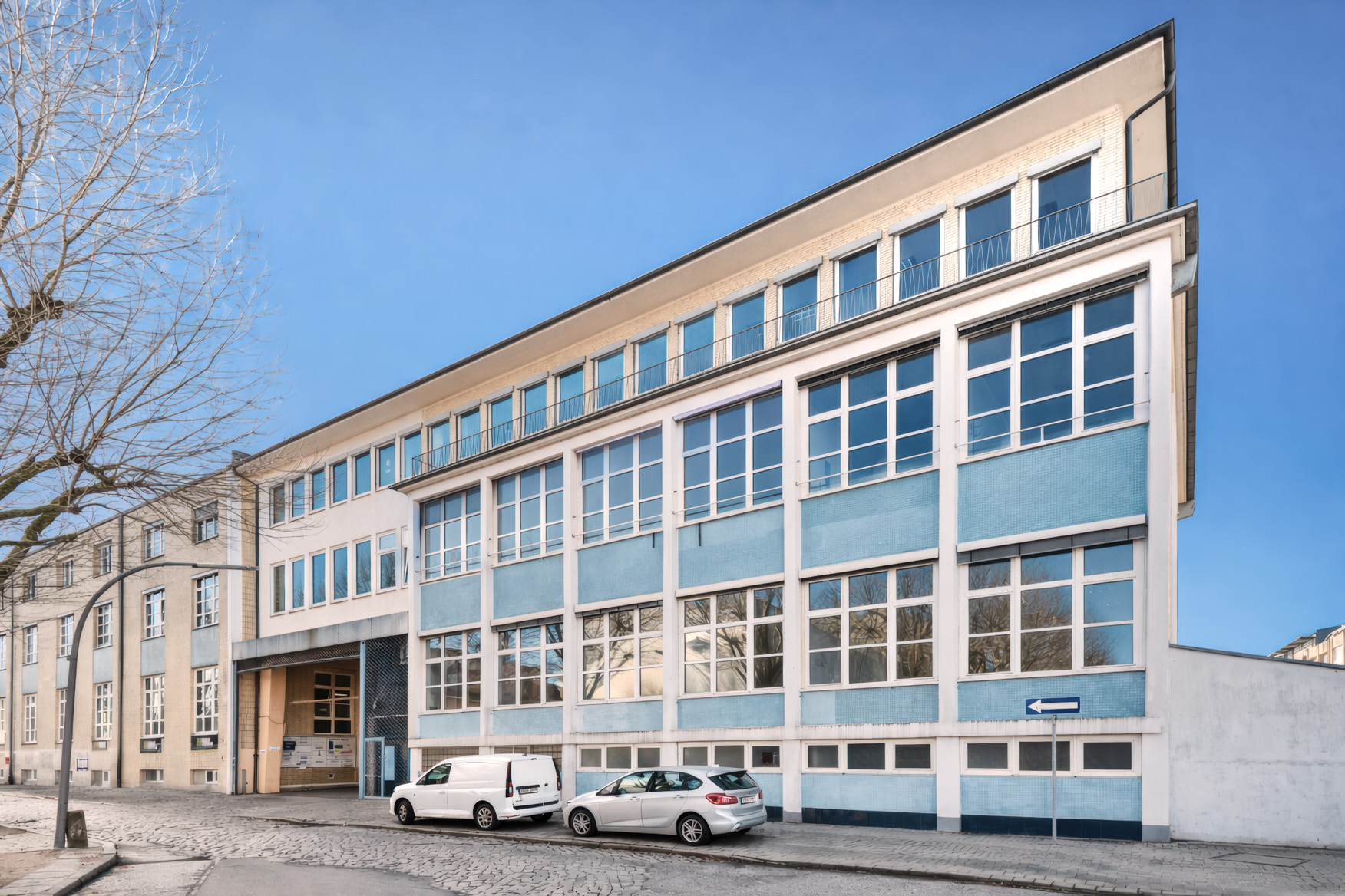 Direkt vom Eigentümer: Bürofläche mit individuellem Charme - Außenansicht